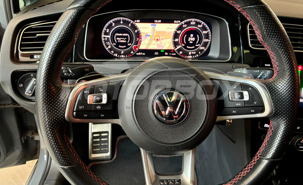 VOLKSWAGEN GOLF GTI TCR