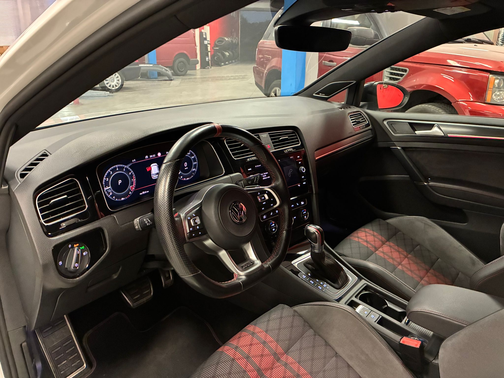 Volkswagen Golf GTI TCR