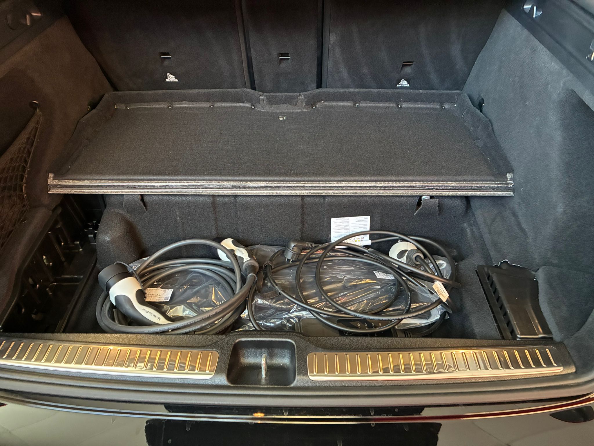MERCEDES BENZ GLC 300e AMG