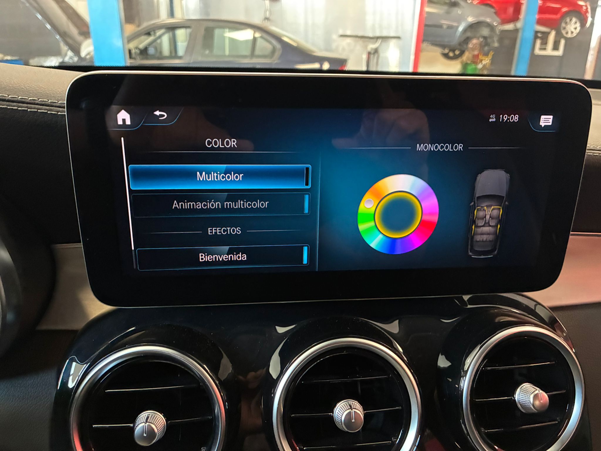 MERCEDES BENZ GLC 300e AMG