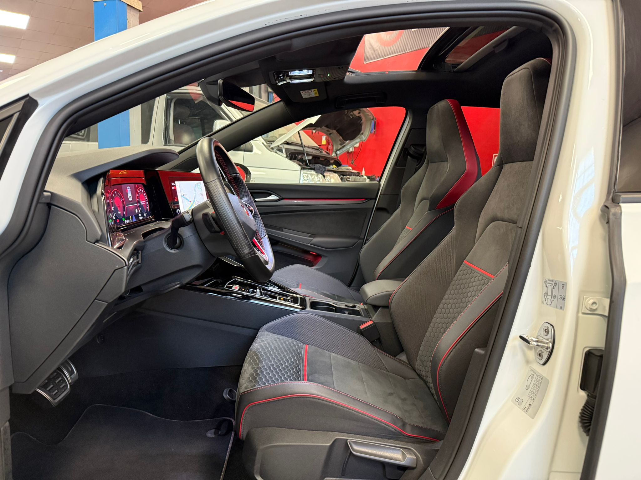 VOLKSWAGEN GOLFVIII GTI CLUB SPORT