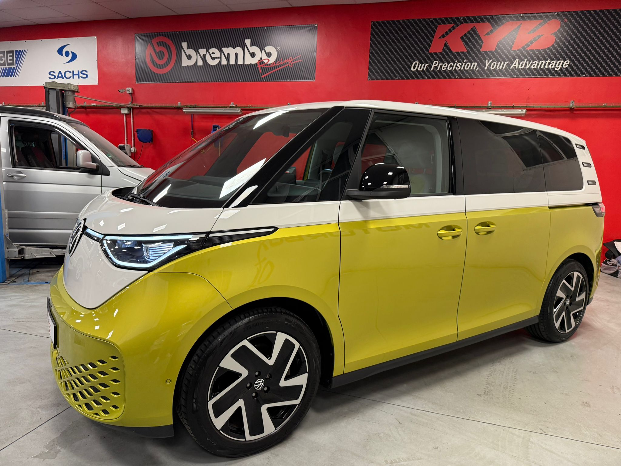 VW ID.BUZZ PRO