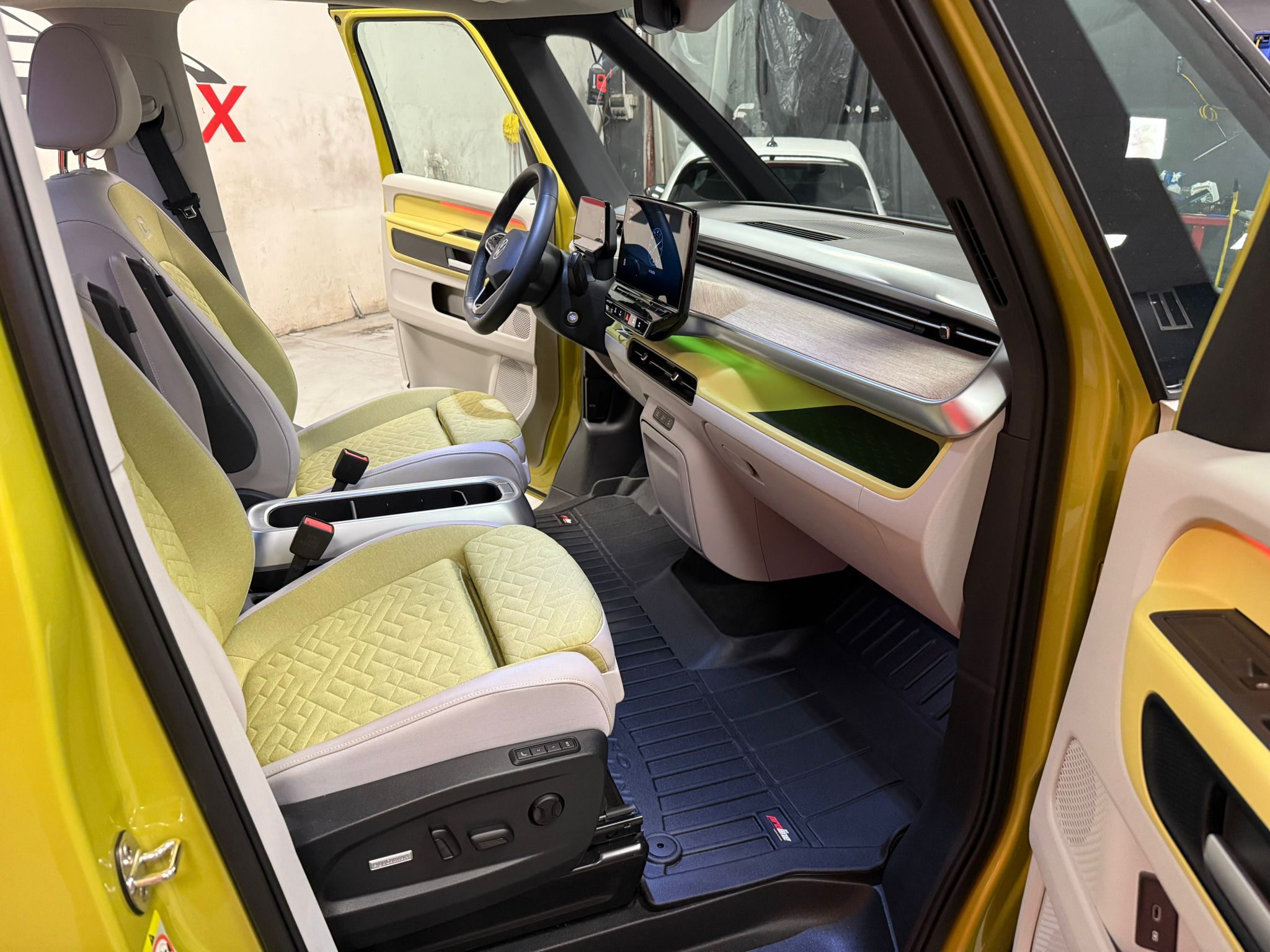 VW ID.BUZZ PRO