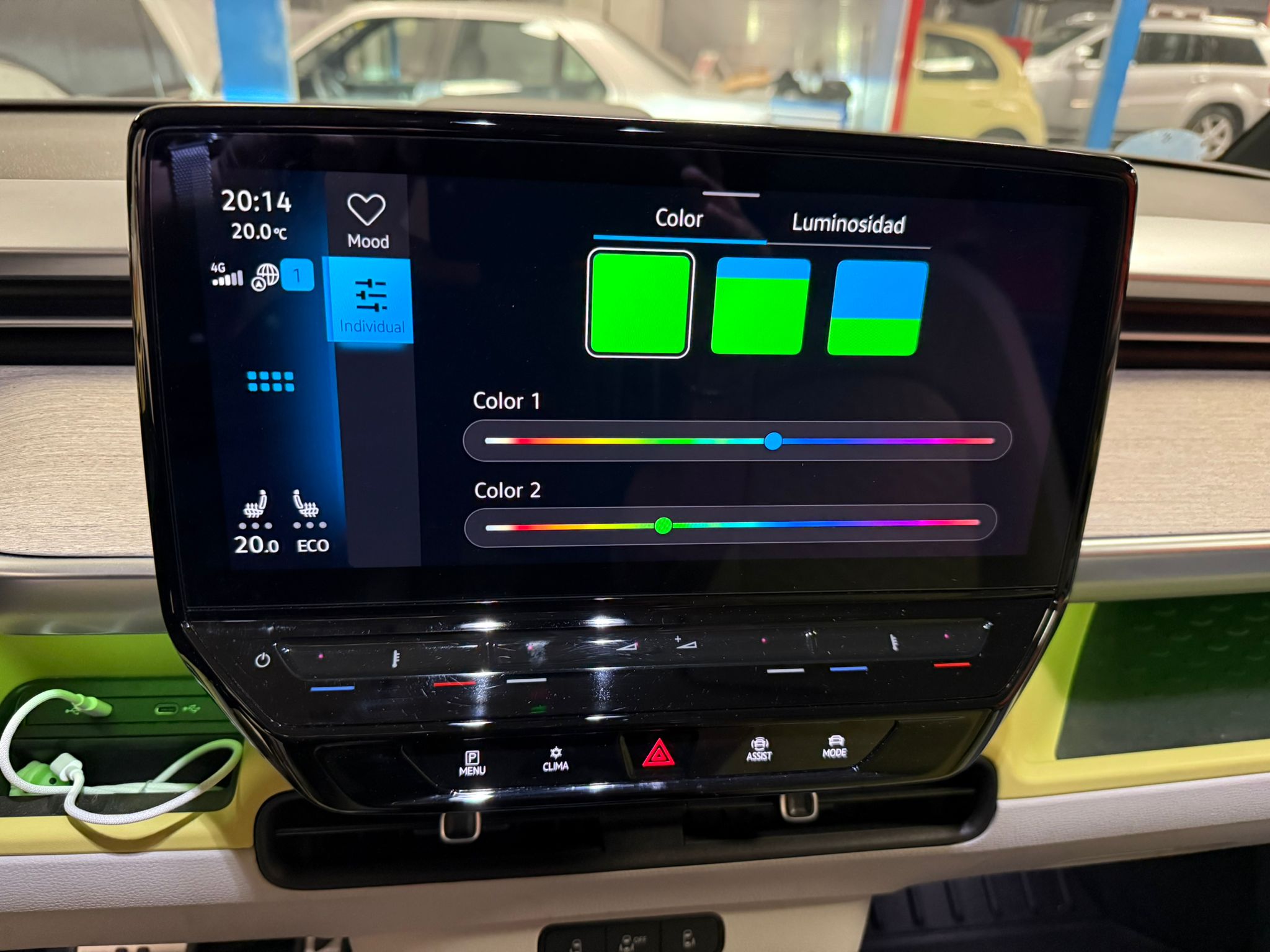 VW ID.BUZZ PRO