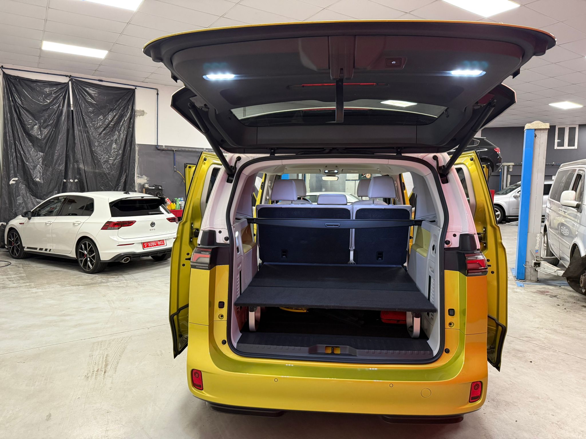 VW ID.BUZZ PRO